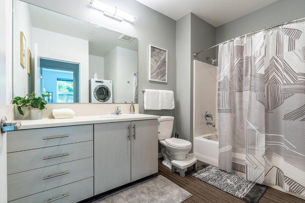 One Bedroom Luxury Apartment Seattle Exteriör bild