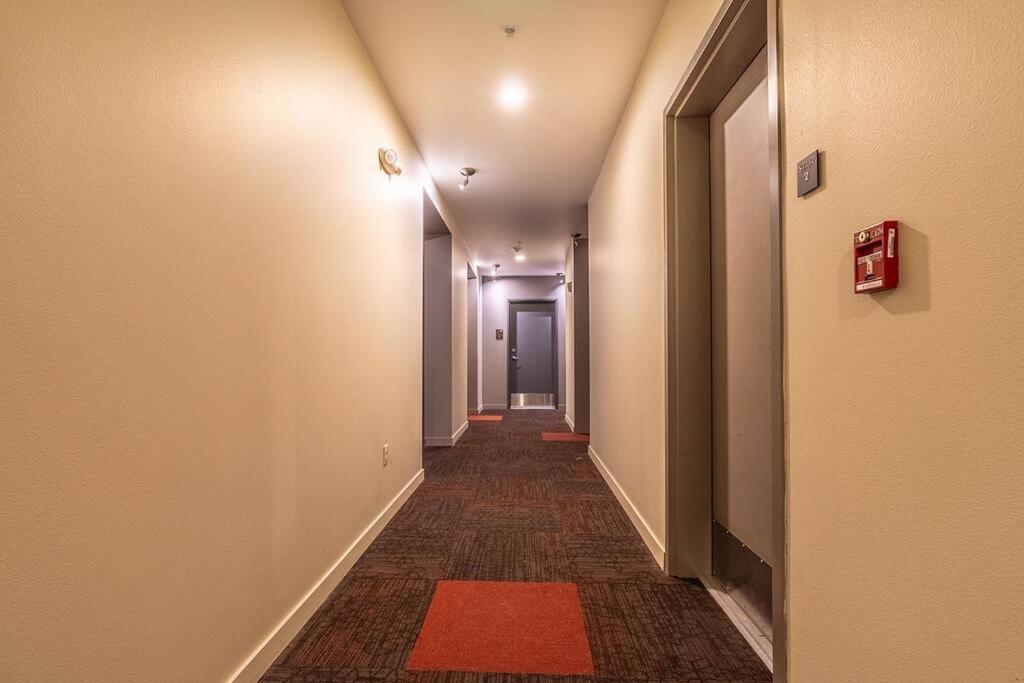 One Bedroom Luxury Apartment Seattle Exteriör bild