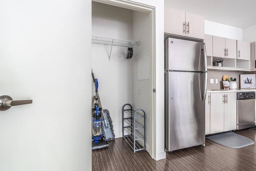 One Bedroom Luxury Apartment Seattle Exteriör bild