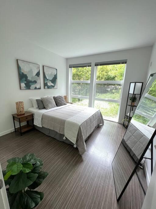 One Bedroom Luxury Apartment Seattle Exteriör bild