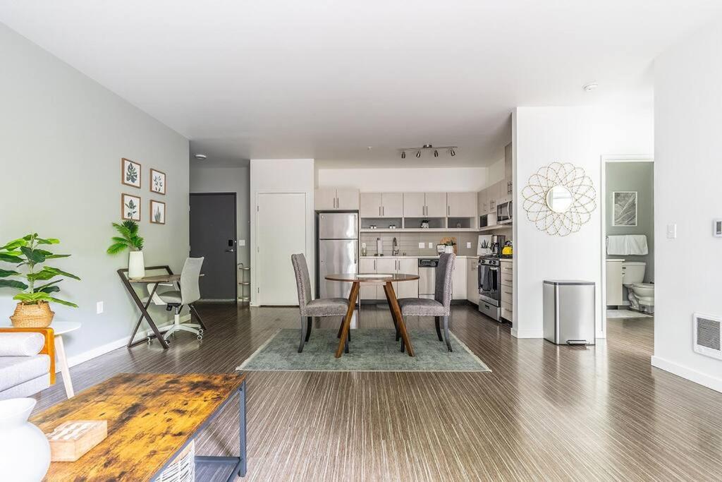 One Bedroom Luxury Apartment Seattle Exteriör bild